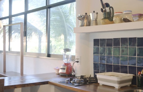Tamarindos Apartamento | Ocean view penthouse. 1 minute from beach.