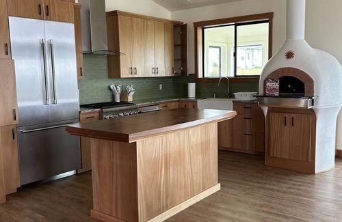 Bodega Bay Casa | Ocean view peaceful- 7 min walk to sandy beach
