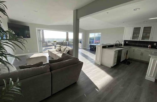 Fire Mountain Casa | Ocean View Poolside Retreat