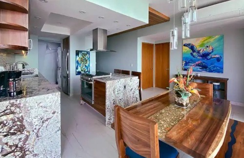 Lázaro Cárdenas Condominio | Ocean View Puerto Vallarta Penthouse