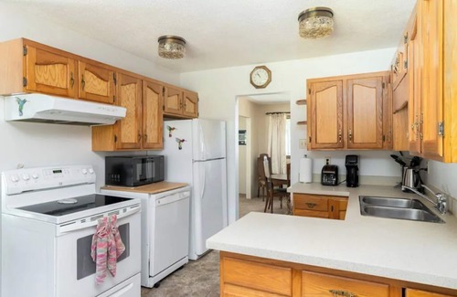 Crofton Casa | Ocean View Rancher in acre, minimum 3 months .