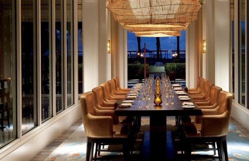 Seven Mile Beach Condominio | Ocean View Residence 608 Located at The Ritz-carlton by Redawning