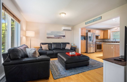 Rye Casa | Ocean View Retreat | 3BR + Dog-Friendly