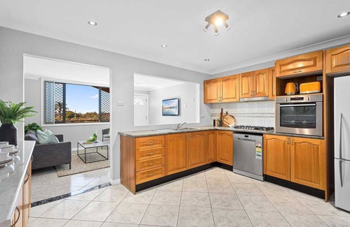 Lake Heights Casa | Ocean-View Retreat for Family Getaways