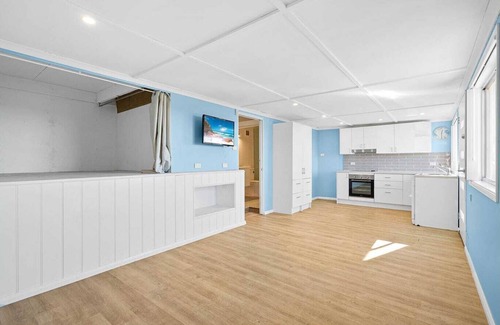 Lake Heights Casa | Ocean-View Retreat for Family Getaways