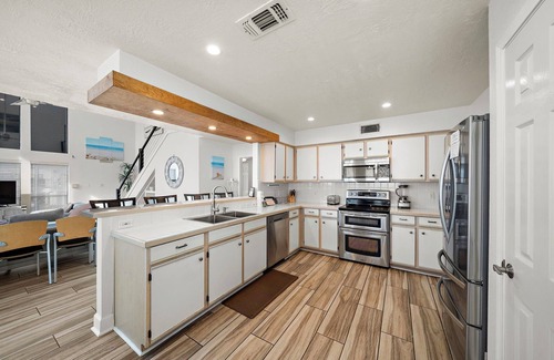 Spanish Grant Casa | ¡20% de descuento AHORA en "Ocean View" para 14 personas con suite principal privada!