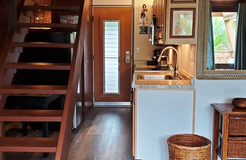 Kaunakakai Casa | Ocean View Suite: with Seating Area and Balcony! Pet-friendly, Outdoor Pool!