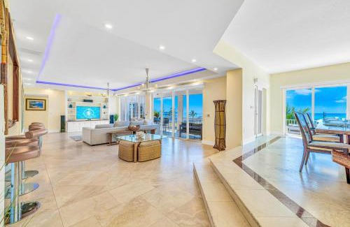 Islamorada Apartamento | Ocean View Two Duplex Penthouses Retreat amenities: tennis court heated Pool Vista Key