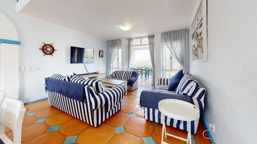 Port Edward Casa | Ocean View Villa at Caribbean Estate by Top Destinations Rentals