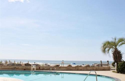 North Myrtle Beach Casa | Ocean View Villas- First Floor Ocean Front Condo