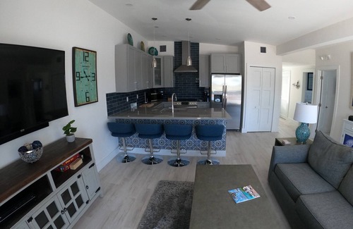 Marathon Villa | Ocean view waterfront villa, dock, tiki minutes to the beach