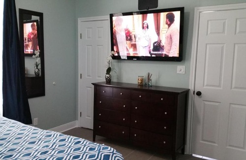 Galveston Casa | --OCEAN VIEWS ---3-MINUTE-WALK TO THE BEACH ---Near MOODY GARDENS -Schlitter Bahn -Pleasure Pier -Fishing Pier