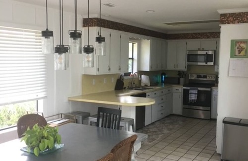 Sullivan's Island Casa | Disponible para VERANO 2018! Casa de playa clásica de la isla de Sullivans