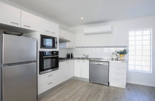 Terrigal Casa | Ocean views and an easy walk to Terrigal, beach, boutique shops and eateries