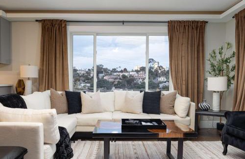 Middletown Casa | Ocean Views and City Oasis House
