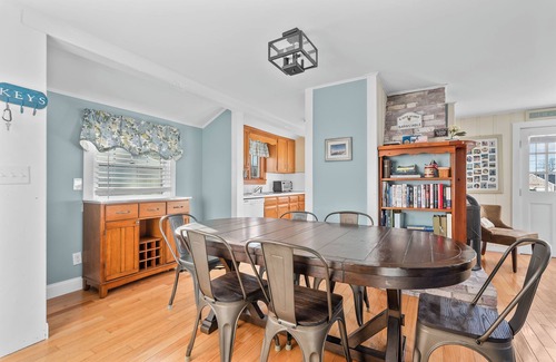Barnstable Casa | Ocean Views and Private Beach. The Ultimate Cape Cod getaway!
