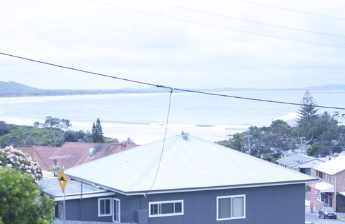 Crescent Head Casa | OCEAN VIEWS & CLOSE TO SHOPS & CAFES