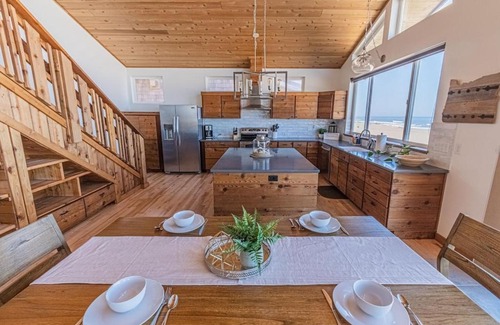 Kiwanda Shores Casa | Ocean Views for days.