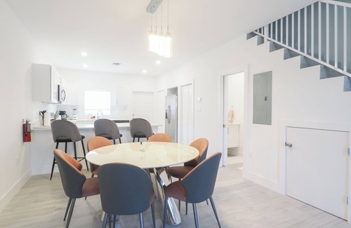 East End Casa | Ocean views from 2 bed condo at the Blowholes