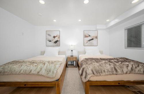 Peninsula Casa | Ocean Views in Long Beach
