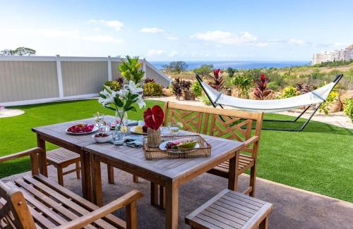 Makaha Valley Casa | Ocean Views Modern New Build Yard 10min to Beach Ocean Escape by AvantStay