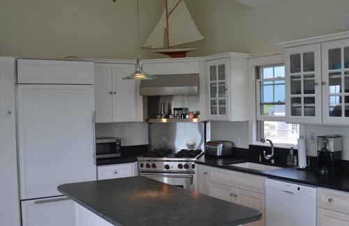 Tom Nevers Casa | Ocean Views, Quiet, Modern, Comfortable Home, 5 Minute Walk To Beach