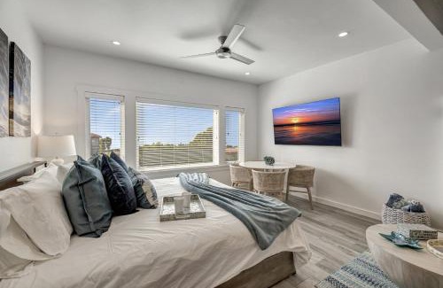 Laguna Beach Casa | Ocean VIEWS! Steps from Victoria Beach, Lux Design