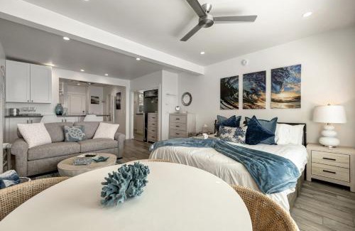 Laguna Beach Casa | Ocean VIEWS! Steps from Victoria Beach, Lux Design