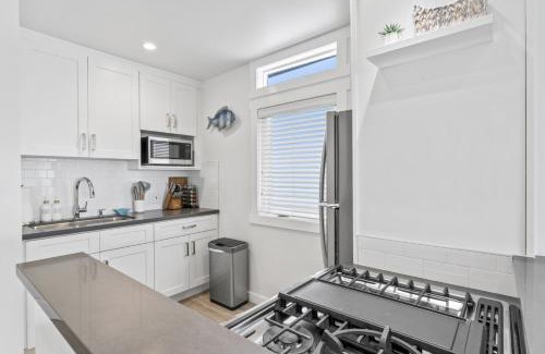 Laguna Beach Apartamento | Ocean VIEWS Steps from Victoria Beach Lux Design