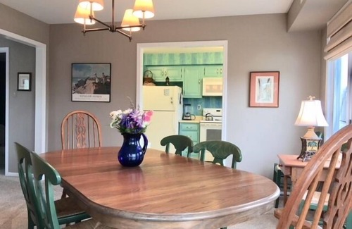 Admiral Estates Casa | Ocean Views. There is a special feel to this beautiful townhome.