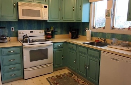 Admiral Estates Casa | Ocean Views. There is a special feel to this beautiful townhome.