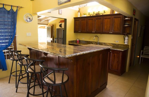 Silver Sands Villa | Escapada de lujo Ocean Villa. Ven y disfruta de Effie en Duncans Jamaica!