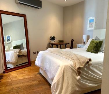 Gibraltar Apartamento | Ocean Village Resort - Parking, Central, Marina Views, Pools, Jacuzzi