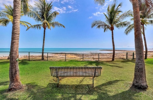 Nightcliff Apartamento | Two bedroom apartment overlooking the beautiful Nightcliff foreshore .