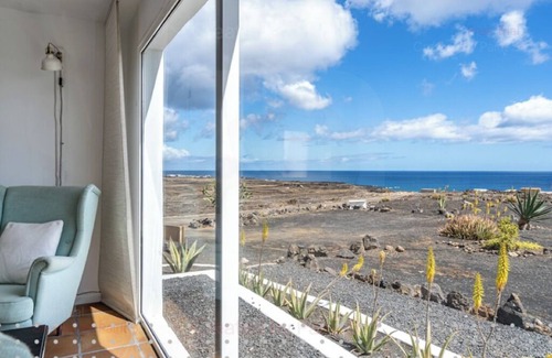 Guatiza Casa | Ocean - Volcano House