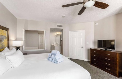 Brush - Stewarts Complejo | Ocean Walk 1 BR DELUXE, Sleeps 4, Next to Bandshell, Pier, Ocean Walk Village!