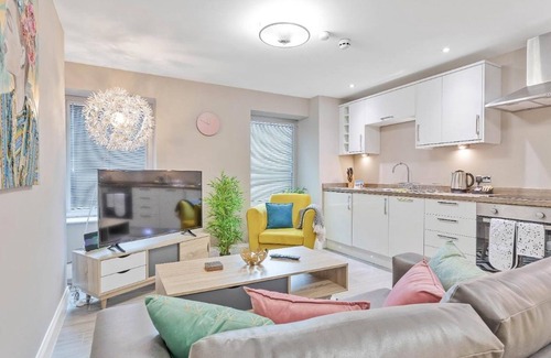 The Lanes Apartamento | Ocean Walk 2 Bedroom Apartment Moments From the Seaside