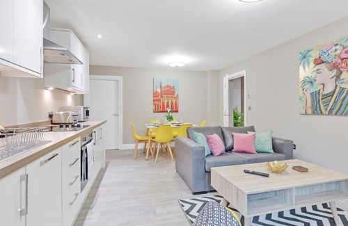 The Lanes Apartamento | Ocean Walk 2 Bedroom Apartment Moments From the Seaside
