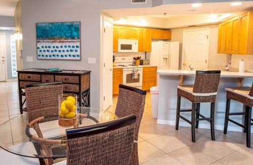 New Smyrna Beach Condominio | Ocean Walk Beachside Luxury con servicios del resort