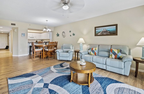New Smyrna Beach Condominio | Ocean Walk Bld 15 Unit 203 3bdrm Corner Unit