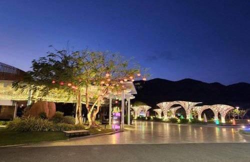 Long Hai Villa | Oceanami Resort & Beach Club