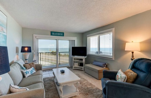 Flagler Beach Condominio | Oceanfront 2 bedroom condos with views galore
