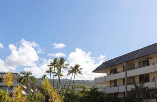 Kahaluu Bay Casa | Oceanfront 2-Bedroom Condo in Kailua-Kona