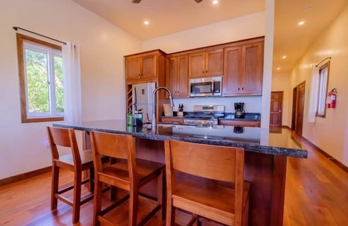 Cayo Corker Villa | Oceanfront 3 bed/2 Bath Home w/Pool - Lower Unit