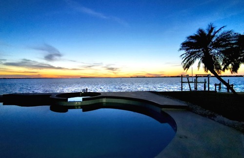 Palmetto Casa | Oceanfront 3-bedroom house on Terra Ceia Bay, Palmetto, Florida, USA