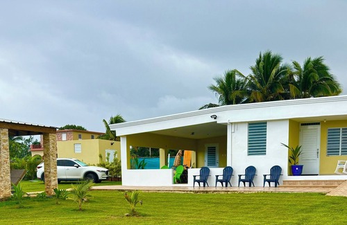 Islote Casa | OCEANFRONT 3-bedroom private with WiFi and AC in Cueva del Indio Arecibo