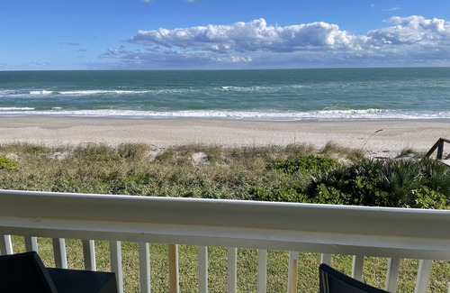 Melbourne Beach Casa | Oceanfront 3-story luxury 3-bedroom 2-bath with direct access to pristine beach