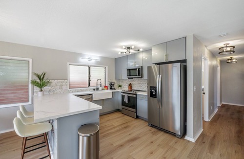 Nanakuli Casa | Oceanfront 3bed/1.5bath Maili Beach living