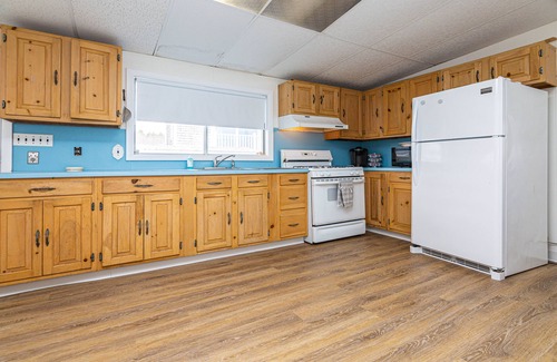 Rockport Casa | Oceanfront 4 BR/2 Bath Long Beach Vacation Home - Grill, Outdoor shower, AC