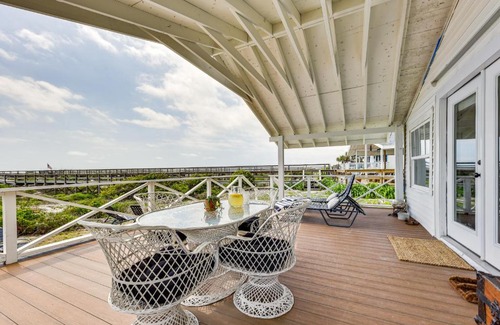 Fernandina Beach Casa | Oceanfront Amelia Island Cottage Deck and Boardwalk